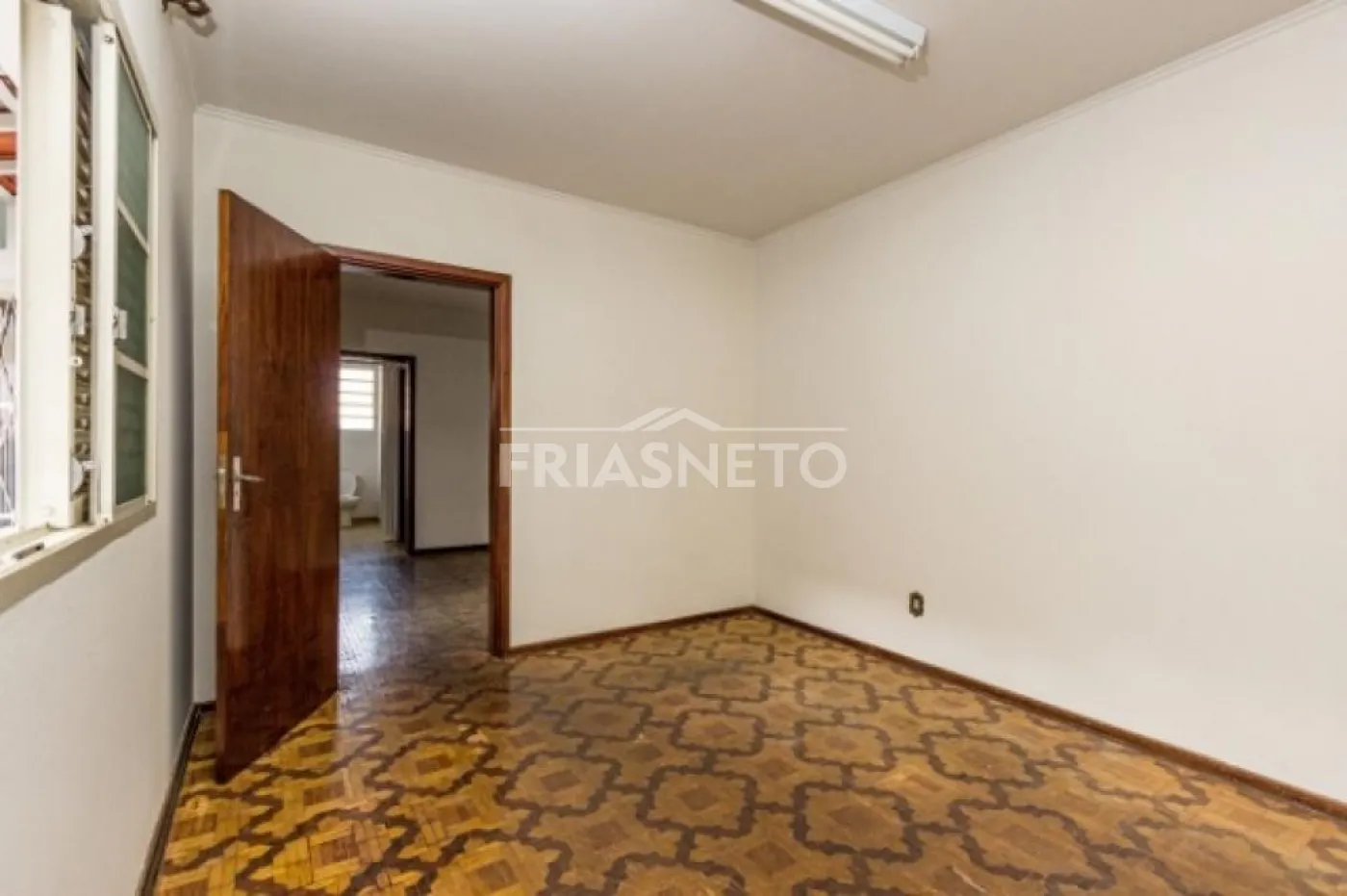Alugar Comercial / Imóvel Comercial em Piracicaba R$ 1.100,00 - Foto 2