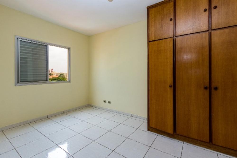 Alugar Residencial / Apartamento em Piracicaba R$ 1.000,00 - Foto 8