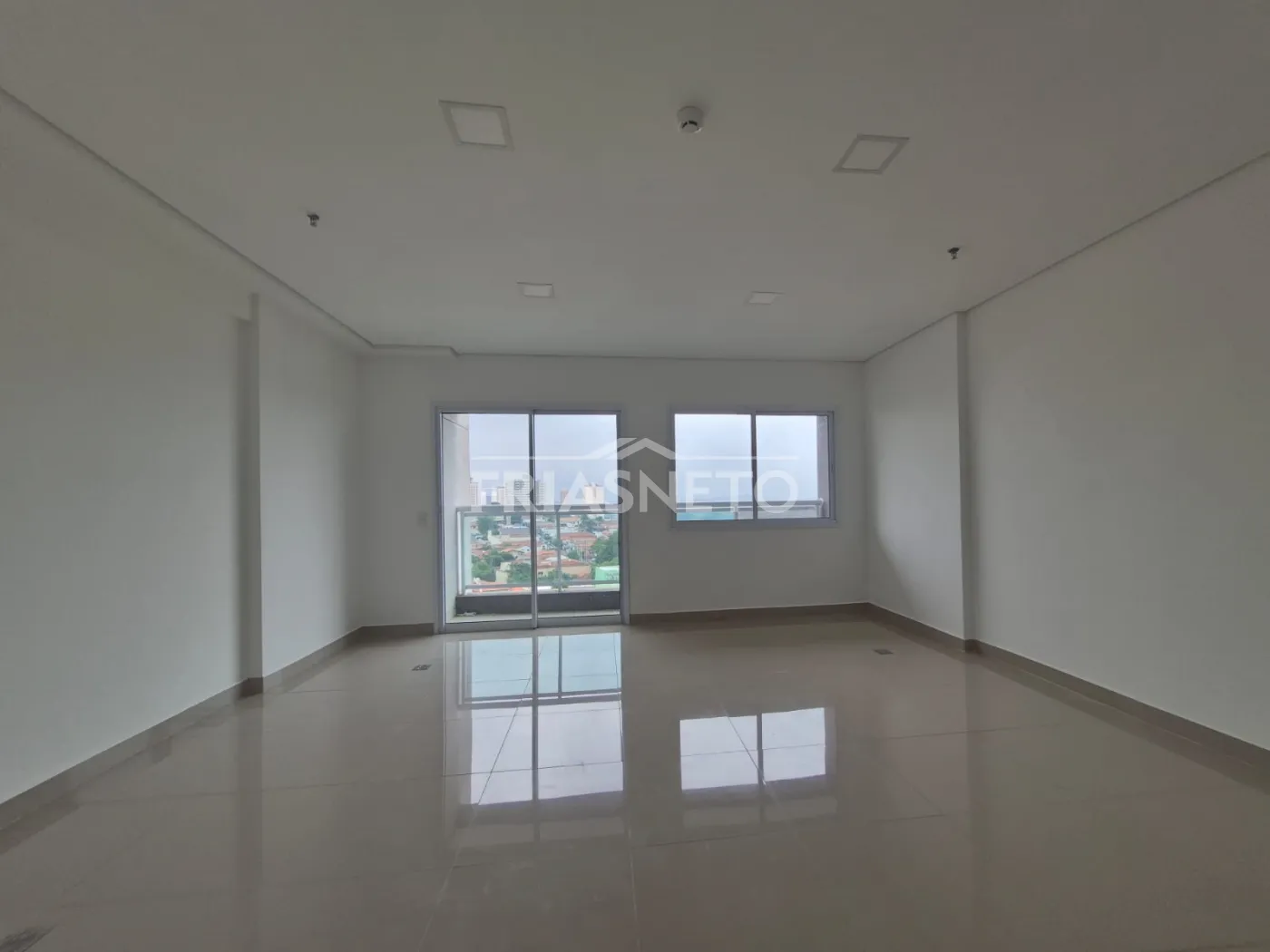 Alugar Comercial / Sala em condomínio em Piracicaba R$ 3.300,00 - Foto 2