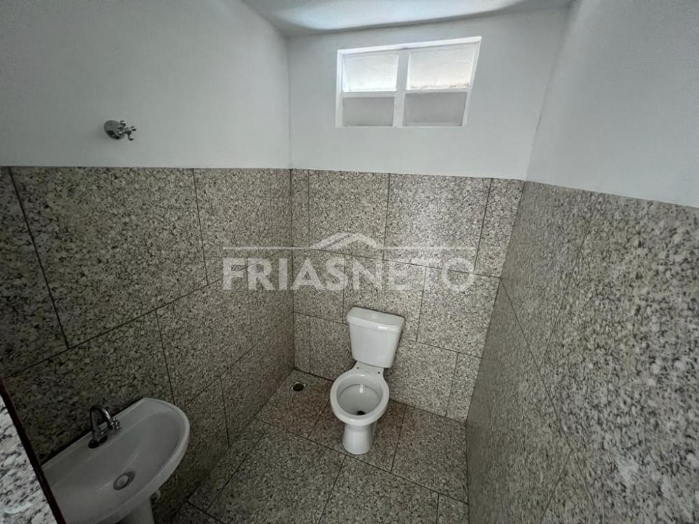 Alugar Comercial / Salão em Piracicaba R$ 1.700,00 - Foto 2