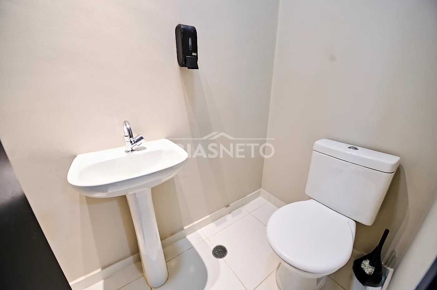 Alugar Comercial / Sala em condomínio em Piracicaba R$ 3.900,00 - Foto 7