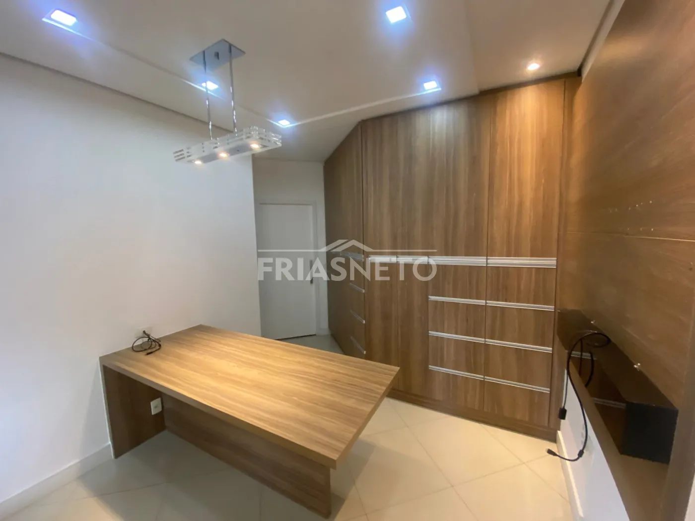 Alugar Comercial / Sala em condomínio em Piracicaba R$ 3.500,00 - Foto 15