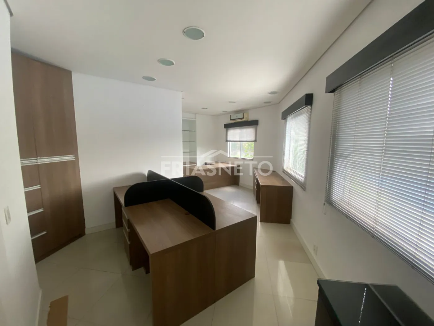 Alugar Comercial / Sala em condomínio em Piracicaba R$ 3.500,00 - Foto 4