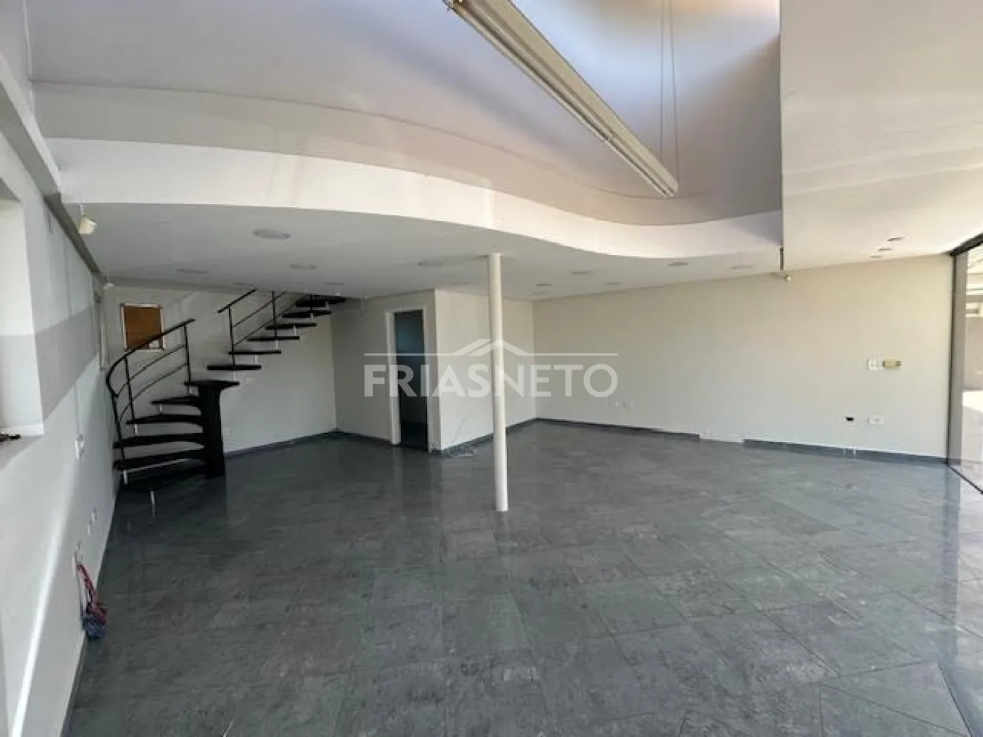 Alugar Comercial / Salão em Condomínio em Piracicaba R$ 4.000,00 - Foto 11