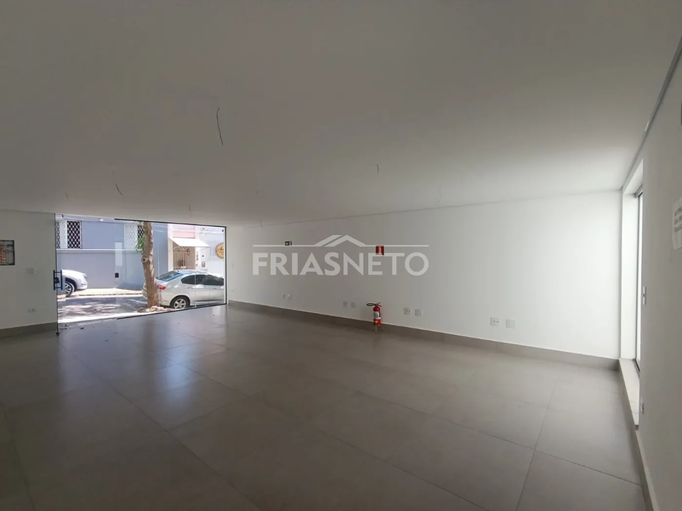 Alugar Comercial / Salão em Piracicaba R$ 2.500,00 - Foto 2