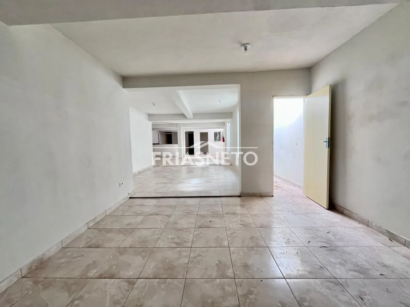 Comprar Comercial / Imóvel Comercial em Piracicaba R$ 500.000,00 - Foto 4