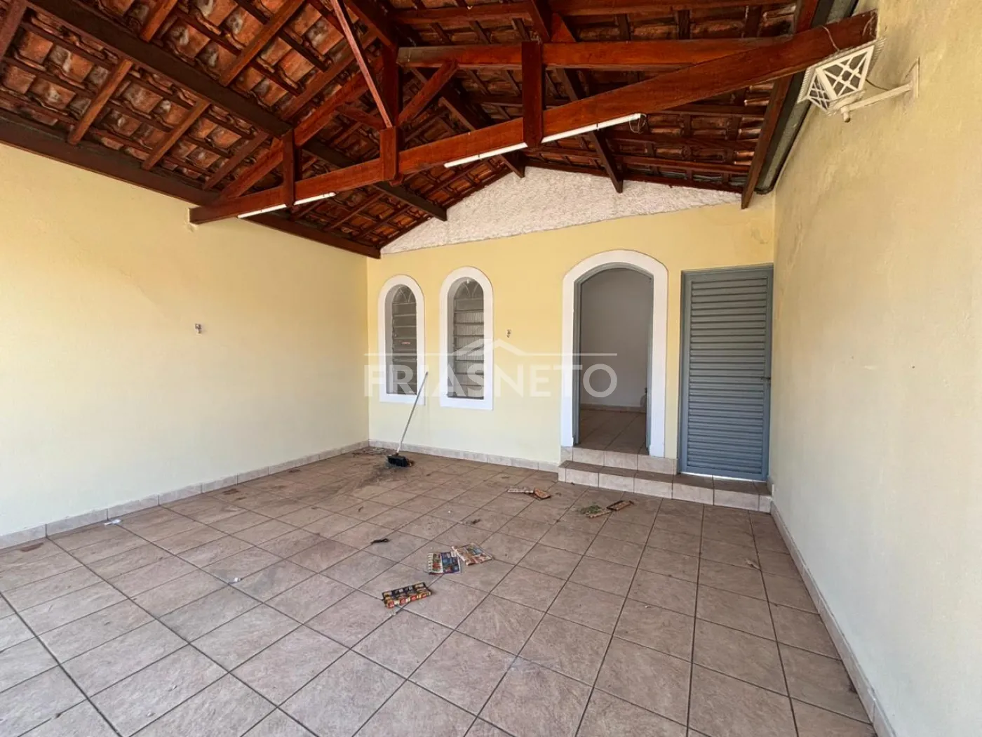 Comprar Residencial / Casa em Piracicaba R$ 300.000,00 - Foto 2
