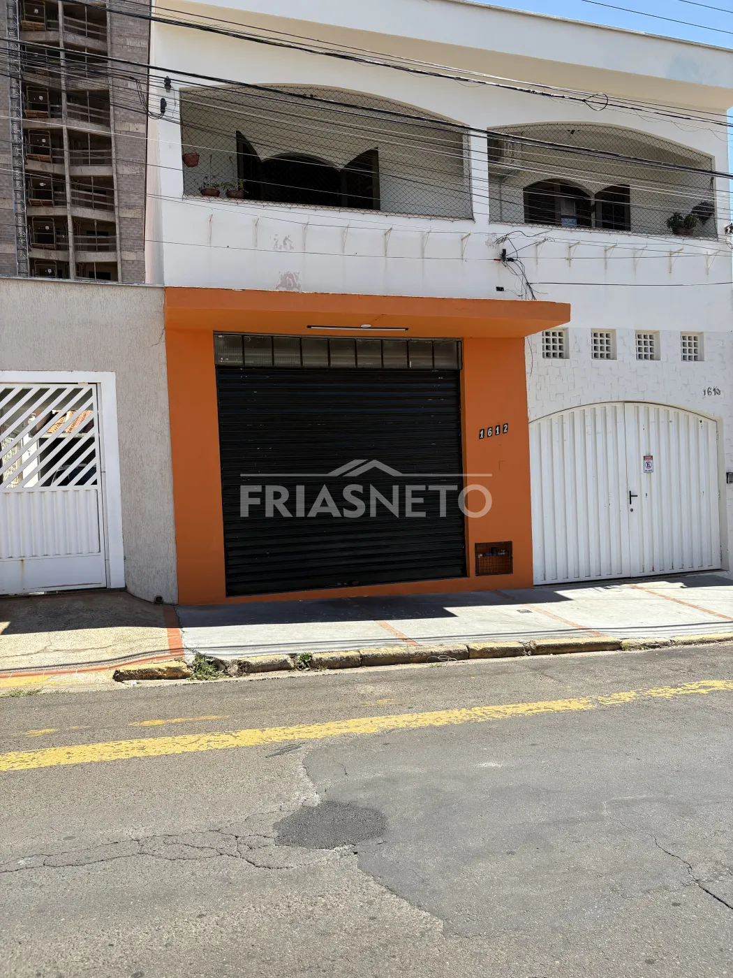 Alugar Comercial / Salão em Piracicaba R$ 2.400,00 - Foto 1