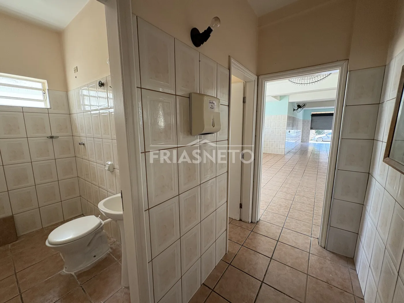 Alugar Comercial / Salão em Piracicaba R$ 2.400,00 - Foto 5