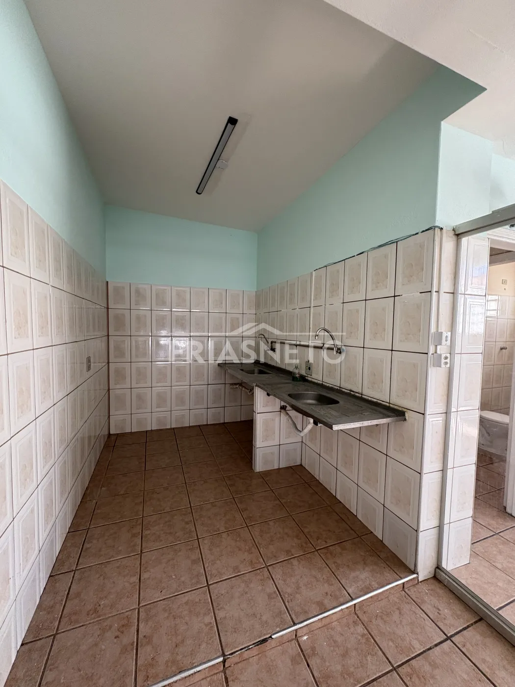 Alugar Comercial / Salão em Piracicaba R$ 2.400,00 - Foto 9