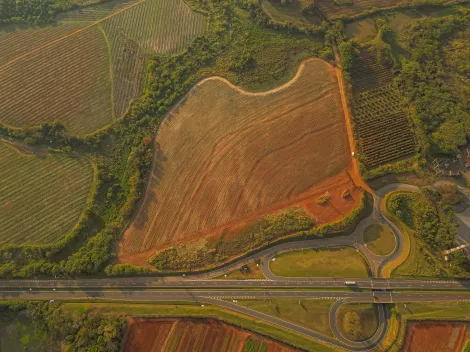 imagem 4 - Comercial - Área imagem 4 - Comercial - Área