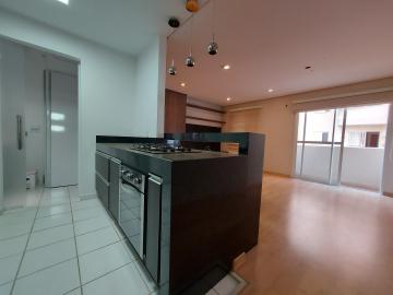 Lindo Apartamento em localização tranquila e silenciosa. O imóvel conta com cozinha repleta de armários, cooktop e forno. Sala com painel. Banheiros com armários, espelhos e box de vidro. 2 dormitórios com armários, sendo 1  suíte com painel para tv e ar condicionado. 
Condomínio com portaria 24 horas, brinquedoteca, salão de festas, espaço beleza, mini campo de futebol, praça e espaço gourmet. 1 vaga.