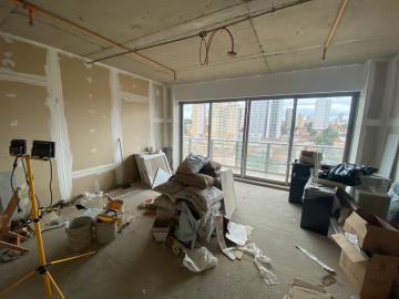 Moderna Sala comercial para alugar em Piracicaba de altíssimo padrão na região central de Piracicaba, medindo 41,25 m² de área útil. 01 vaga de garagem.OPORTUNIDADE

Agende sua visita

Diferenciais do empreendimento:
- Excelente localização;
- Salas modulares com flexibilidade de layout;
- Terraços em vidraças em todas as salas;
- Vista panorâmica privilegiada;
- Lobby com controle de acesso;
- Praça de convivência;
- Sala de Reuniões;
- Sala convenções (50 pessoas);
- Café/Restaurante;
- Alto padrão de acabamento;
- Estacionamento com manobrista;
- 5 Subsolos de garagem (335 vagas com possibilidade de aquisição de vagas extras);
- Completa infraestrutura para instalação de telefonia multimídia e transferência de dados de alto desempenho;
- Segurança 24h;
- Gestão do empreendedor pós-obra;
- Projeto Sustentável;
- 6 elevadores sendo 2 panorâmicos

