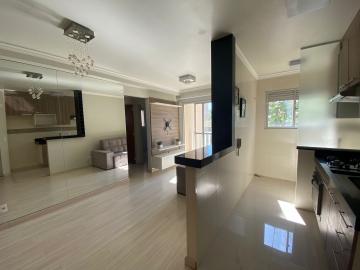 Excelente apartamento para alugar, próximo a supermercado, padaria, farmácia..

Vaga de garagem

Sala com painel de tv e sofá

Cozinha com armários planejados, forno, cocktop.

Dormitórios com guarda roupas planejados

