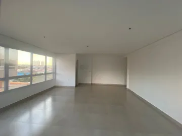 Sala em excelente localização próximo ao hospital Santa Casa com 51m² contendo 01 banheiro e 01 vaga de garagem. O condomínio contém uma excelente infraestrutura e oferece 02 elevadores sociais e outro com dimensões para maca, auditório, cafeteria, mall com espaço para várias lojas e sistema de vallet! Flexibilidade para adaptar a sala ao negócio do cliente!
