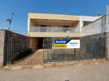 Imóvel disponível para venda ou locação em uma das ruas de maior fluxo no Centro de Piracicaba, a rua Boa Morte. Próximo a diversos comércios de renome, restaurantes e lanchonetes. 
- 2 pavimentos; 
- Piso térreo com 3 salas, sendo 1 com banheiro privativo, cozinha e lavabo; 
- Edícula aos fundos com lavanderia, banheiro e 1 sala; 
- Piso superior: 3 salas, sendo 1 com banheiro privativo e 2 banheiros sociais. 

Oportunidade! Agende sua visita.