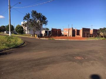 Lotes com excelente topografia - condomínio de frente para Av Laranjal Paulista
Excelente lote de 323 m2 - próximo a portaria 11 m de frente 
Financia em até 120 pagamentos