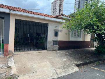 Casa no São Dimas, 2 dormitórios, sala, banheiro social, cozinha.