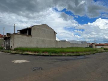 Terreno comercial para venda em Piracicaba no bairro Altos do Taquaral, esquina com 245,12m², totalmente plano em bairro adensando. Lote de uso misto, podendo atender o uso comercial e/ou residencial. Aceita financiamento.