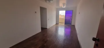 Excelente apartamento na região central medindo 70 m² com 2 dormitórios com armário embutido, ampla sala 2 ambientes com sacada, banheiro social com box e gabinete. Cozinha planejada, área de serviço com armário, banheiro de empregada e 1 vaga de garagem . Aceita financiamento.
