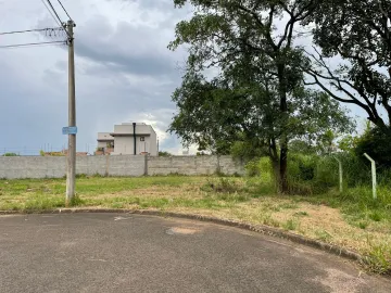 Terreno plano, final da rua com 326,15m2.
