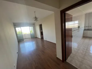 Apartamento para alugar em Piracicaba no Bairro Vila Monteiro, sala 2 ambientes e sacada, 2 dormitórios com armários embutidos, banheiro social com gabinete e box vidro temperado, cozinha com armários, lavanderia com armário e banheiro de serviço,
O condomínio oferece área de lazer com salão de jogos, salão de festas, ampla área livre, 1 vaga de garagem coberta e portaria 24 horas.