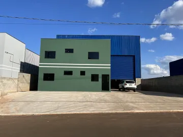 Galpão industrial disponível para Locação em condomínio fechado no bairro Água Santa, em Piracicaba/SP. 

- Área total de 1.000,00m²,
- Área construída de 706,00m²
- Pé direito de 9m 
- Ponte rolante de 10 ton
- Escritório com recepção, salas de reunião, refeitório, copa, banheiros e vestiário. 

O galpão é novo e conta com uma estrutura completa, incluindo piso industrial, pé direito alto com 9 metros, portão elétrico principal com 6,40 metros, e recuo de estacionamento para 5 carros. Além disso, o condomínio oferece uma série de benefícios, como portaria 24 horas, monitoramento por câmeras.

Não perca a oportunidade de investir em um imóvel comercial de qualidade em Piracicaba/SP. Entre em contato conosco e agende uma visita para conhecer o galpão em condomínio fechado no bairro Água Santa.
