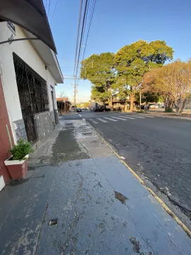 Salão comercial Vila Independencia em Piraciaba com total de 59m² de área construída!
Salão possui camara fria !