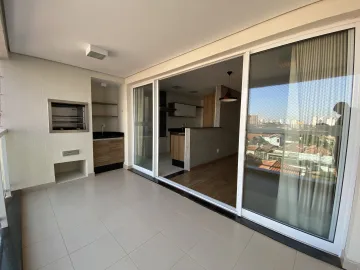 Ótimo apartamento com 101m² contendo 3 dormitórios, com armário embutido, 1 suíte com closet, gabinete e box com vidros temperados. Varanda gourmet, sala, cozinha planejada, área de serviço, lavabo, banheiro social com gabinete e box. 2 vagas cobertas de garagem. Estuda Financiamento e FGTS.
Excelente localização, à 2 quadras da Av. Independência, com toda a rede de comércio e serviços, ao lado da ESALQ. Empreendimento possui piscina, quadra poliesportiva, sala de jogos, sala multimídia, brinquedoteca, salão de festas. **Consulte um especialista*