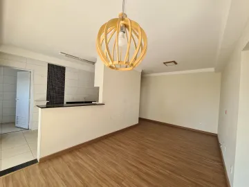 Ótimo apartamento com 101m² contendo 3 dormitórios, 1 deles com armário embutido, 1 suíte com closet, gabinete e box com vidros temperados. Terraço gourmet, sala, cozinha planejada, área de serviço, banheiro social com gabinete e box. 2 vagas cobertas de garagem. Estuda Financiamento e FGTS.
Excelente localização, à 2 quadras da Av. Independência, com toda a rede de comércio e serviços, ao lado da ESALQ. Empreendimento possui piscina, quadra poliesportiva, sala de jogos, sala multimídia, brinquedoteca, salão de festas.