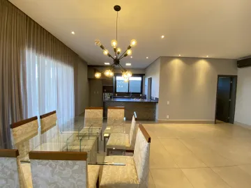Imóvel residencial disponível para locação no Condomínio Park Campestre II, em Piracicaba. 
Casa totalmente plana, com ampla sala de jantar e estar integradas, com vista para a piscina e quintal. 
Cozinha americana, repleta de armários, cooktop e forno. 
Lavado
Roupeiro 
3 banheiros 
3 dormitórios com armários e ar condicionado, e 1 suite com closet  
Área de serviço toda planejada 

Imóvel ideal para você que procura segurança e espaço, agende visita !