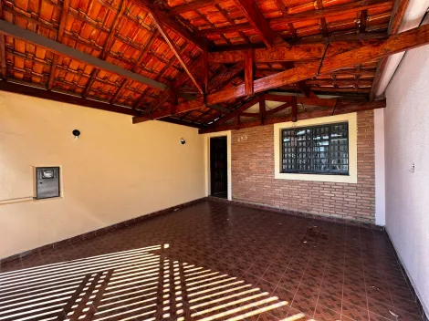 casa a venda na Vila Rezende em terreno de 125 m² com 123 m² de construção.
 2 vagas (portão eletronico).
 3 dormitórios sendo 1 suite (com armários), 1 banheiro social.
Sala, cozinha (com armários), pequeno quintal e area de serviço. 

(ar condicionado e ventilador de teto).