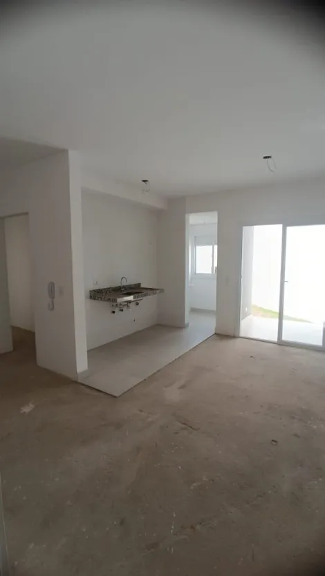 Apartamento com garden e ampla área de lazer no condomínio
São 3 dormitórios com uma suíte, cozinha integrada com sala 2 ambientes e jardim.
2 vagas cobertas.
Comdomínio oferece lazer completo. Portaria virtual, sala de cinema, brinquedoteca, sauna, piscina com lareira, salão de festas, salão de jogos, academia e churraqueiras.