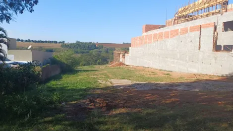 Esta é uma oportunidade única para quem busca um terreno espaçoso e em um condomínio fechado. 
Localizado no bairro Chácaras União,em Rio Das Pedras, esse terreno mede 1733,68 m2 sendo 16,67 m  de frente por 104,00 m fundo
Entre em contato conosco e agende uma visita para conhecer este terreno incrível.