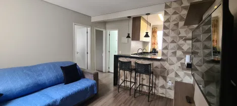 Apartamento com dois dormitórios, cozinha e salas integrados e armários embutidos em todos os cômodos. Cozinha com cook top e forno elétrico. Condomínio conta com uma infraestrutura com quadra poliesportiva, playground, churrasqueira.