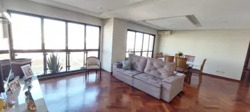 Apartamento de alto padrão disponível a venda no bairro Sao Judas em Piracicaba/SP. Com 3 dormitórios, sendo 1 suíte, este imóvel possui uma área útil de 192,00m² e 2 vagas de garagem. 

O apartamento é espaçoso e conta com uma ampla sala de estar e jantar, cozinha com armários planejados, área de serviço, banheiro social e uma varanda com vista panorâmica da cidade. Todos os cômodos são bem iluminados e arejados, proporcionando conforto e bem-estar aos moradores.

O residencial com uma infraestrutura completa, incluindo portaria 24 horas, elevador, salão de festas, piscina, churrasqueira e playground. Além disso, está localizado em uma região privilegiada, próximo a escolas, supermercados, farmácias e com fácil acesso às principais vias da cidade.

Não perca a oportunidade de morar em um dos melhores bairros de Piracicaba/SP. Agende já uma visita e venha conhecer este incrível apartamento!