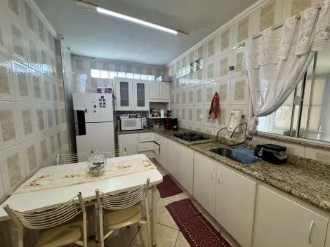 imagem 4 - Casa à venda no bairro Dois Córregos imagem 4 - Casa à venda no bairro Dois Córregos
