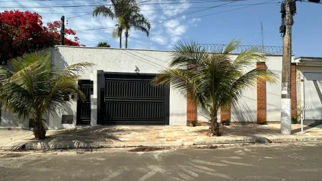 imagem 1 - Casa à venda no bairro Castelinho imagem 1 - Casa à venda no bairro Castelinho