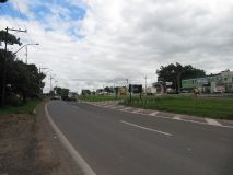 Área na Rodovia Cornélio Pires, que liga Piracicaba à Saltinho no km 50,6 contendo: 
- 3.000 m² de terreno plano; 
- 55 m de frente por 50 m de fundo. 

Grande oportunidade. Agende sua visita!